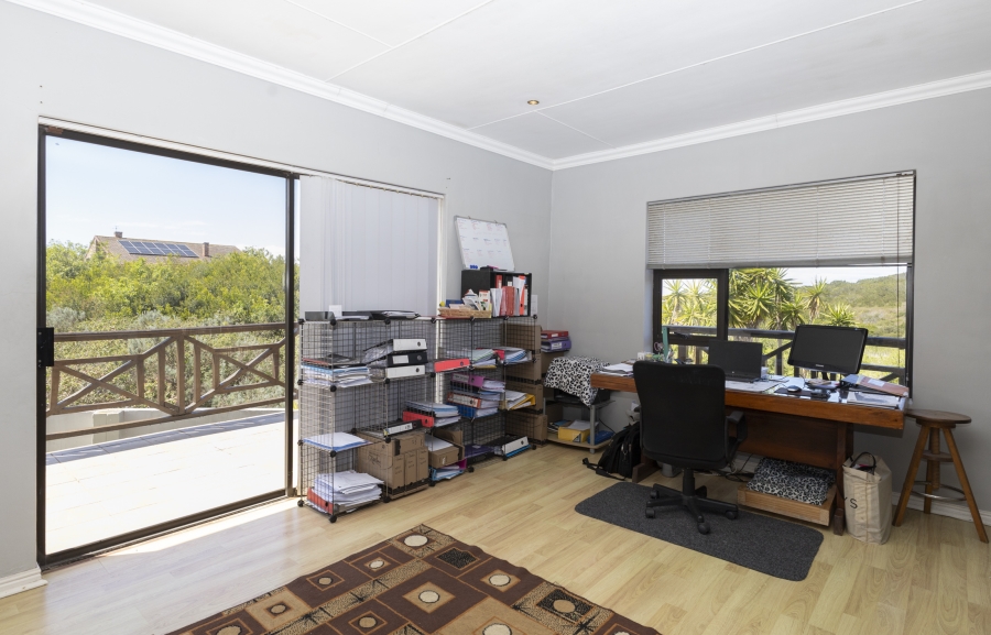 4 Bedroom Property for Sale in West Bank Eastern Cape